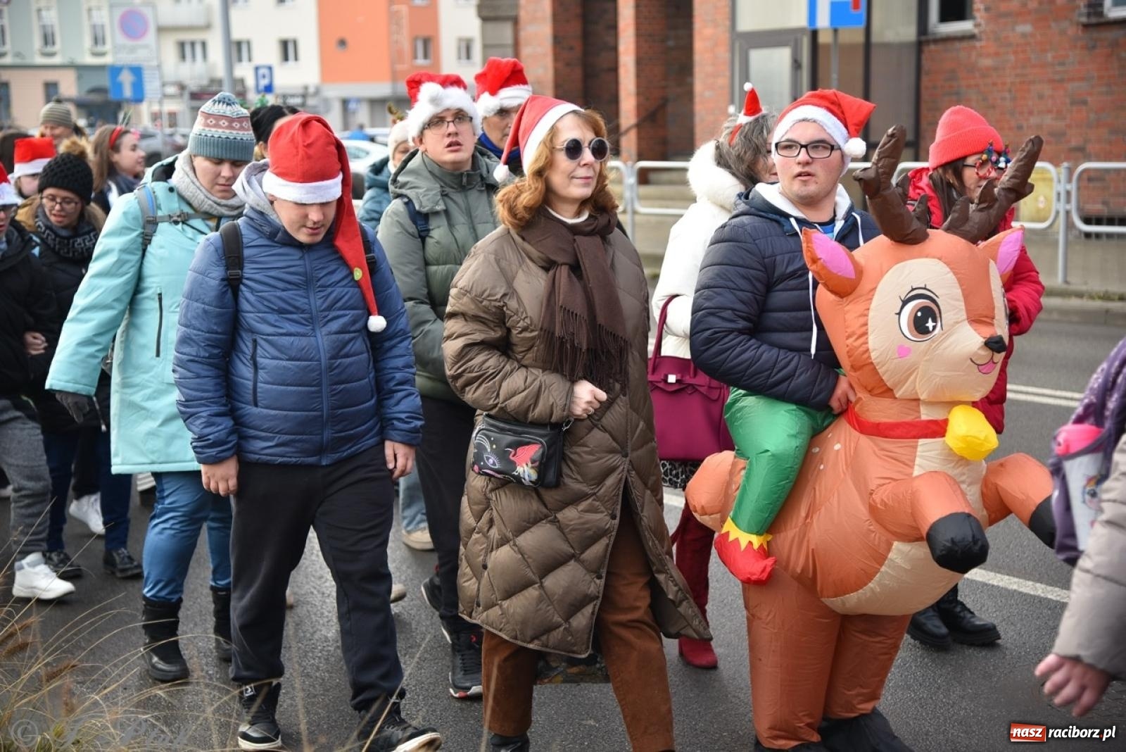 Zdjęcie w galerii na portalu naszraciborz.pl: Bajkowy Zamek Piastowski gościł Pociąg Świątecznych Marzeń [FOTO i WIDEO] wiadomości z regionu