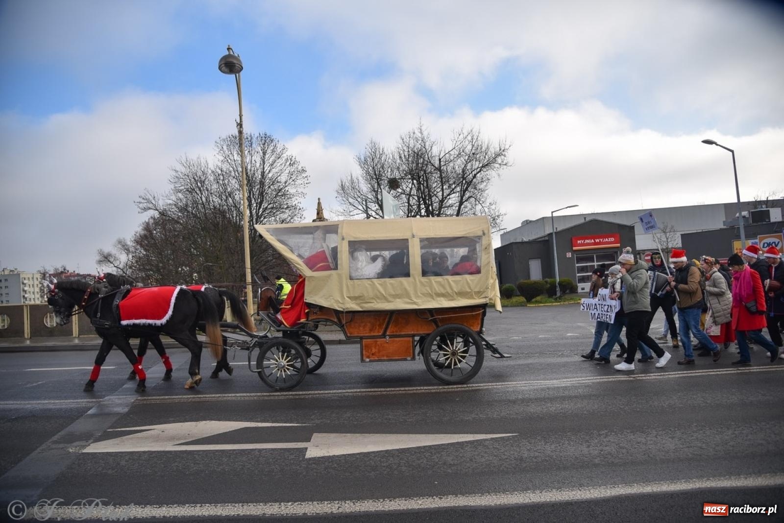 Zdjęcie w galerii na portalu naszraciborz.pl: Bajkowy Zamek Piastowski gościł Pociąg Świątecznych Marzeń [FOTO i WIDEO] wiadomości z regionu