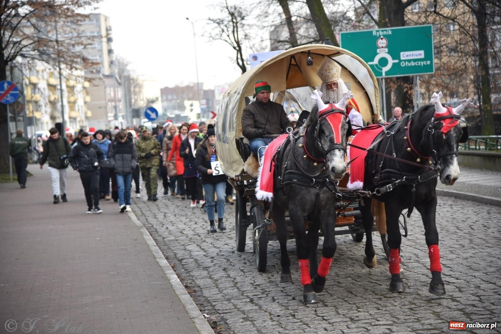 Zdjęcie w galerii na portalu naszraciborz.pl: Bajkowy Zamek Piastowski gościł Pociąg Świątecznych Marzeń [FOTO i WIDEO] wiadomości z regionu
