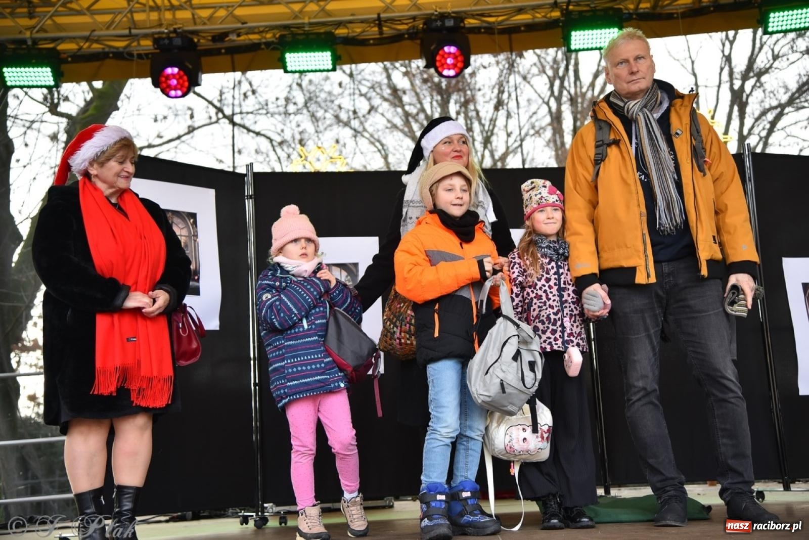 Zdjęcie w galerii na portalu naszraciborz.pl: Bajkowy Zamek Piastowski gościł Pociąg Świątecznych Marzeń [FOTO i WIDEO] wiadomości z regionu