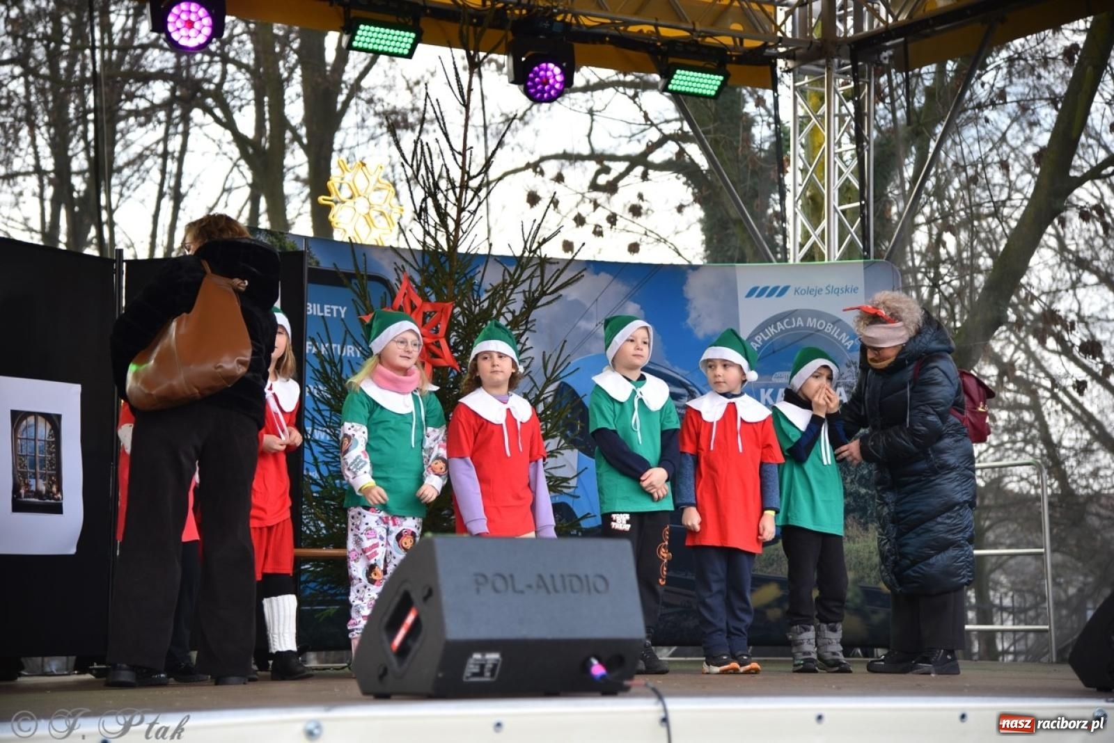 Zdjęcie w galerii na portalu naszraciborz.pl: Bajkowy Zamek Piastowski gościł Pociąg Świątecznych Marzeń [FOTO i WIDEO] wiadomości z regionu