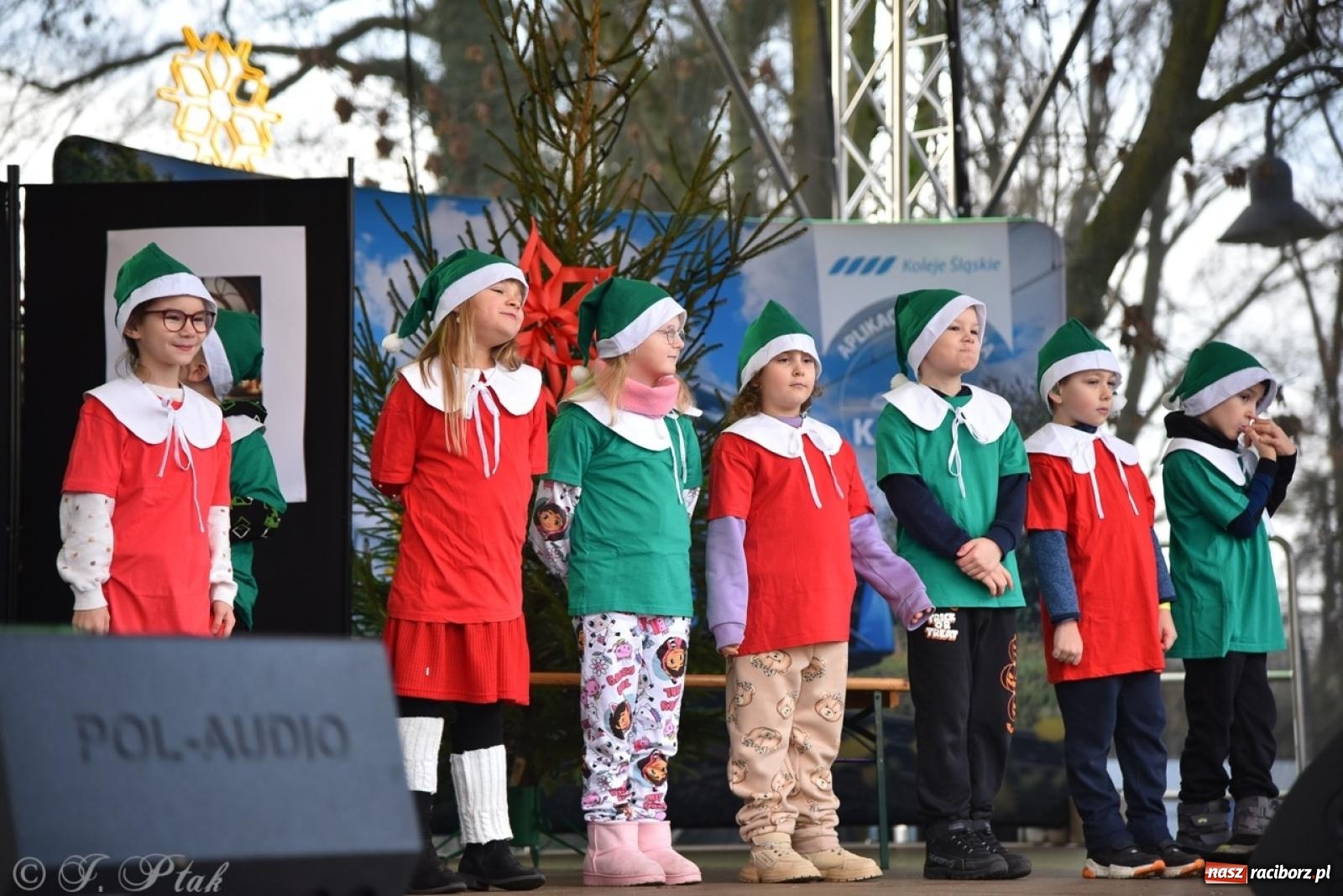 Zdjęcie w galerii na portalu naszraciborz.pl: Bajkowy Zamek Piastowski gościł Pociąg Świątecznych Marzeń [FOTO i WIDEO] wiadomości z regionu