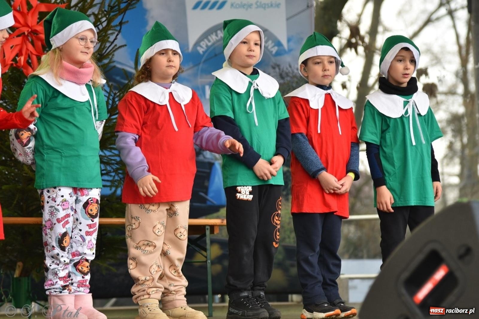 Zdjęcie w galerii na portalu naszraciborz.pl: Bajkowy Zamek Piastowski gościł Pociąg Świątecznych Marzeń [FOTO i WIDEO] wiadomości z regionu