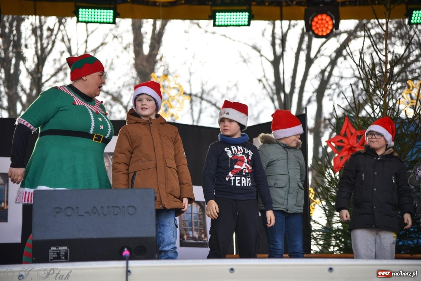 Zdjęcie w galerii na portalu naszraciborz.pl: Bajkowy Zamek Piastowski gościł Pociąg Świątecznych Marzeń [FOTO i WIDEO] wiadomości z regionu