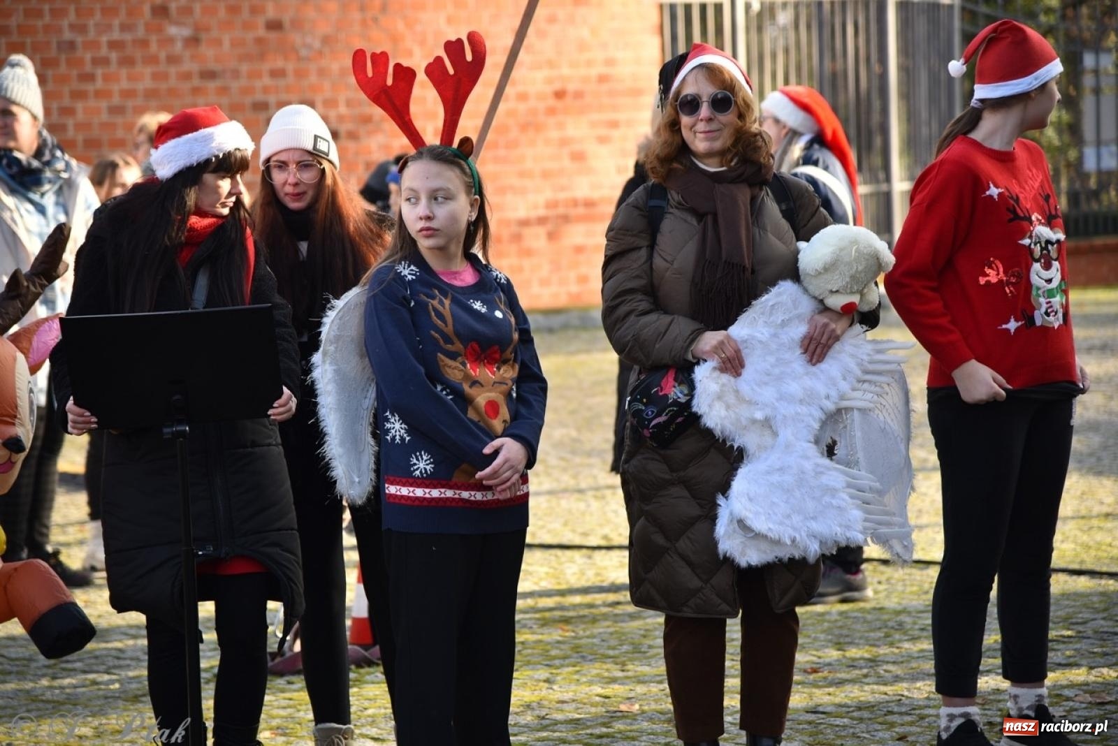 Zdjęcie w galerii na portalu naszraciborz.pl: Bajkowy Zamek Piastowski gościł Pociąg Świątecznych Marzeń [FOTO i WIDEO] wiadomości z regionu