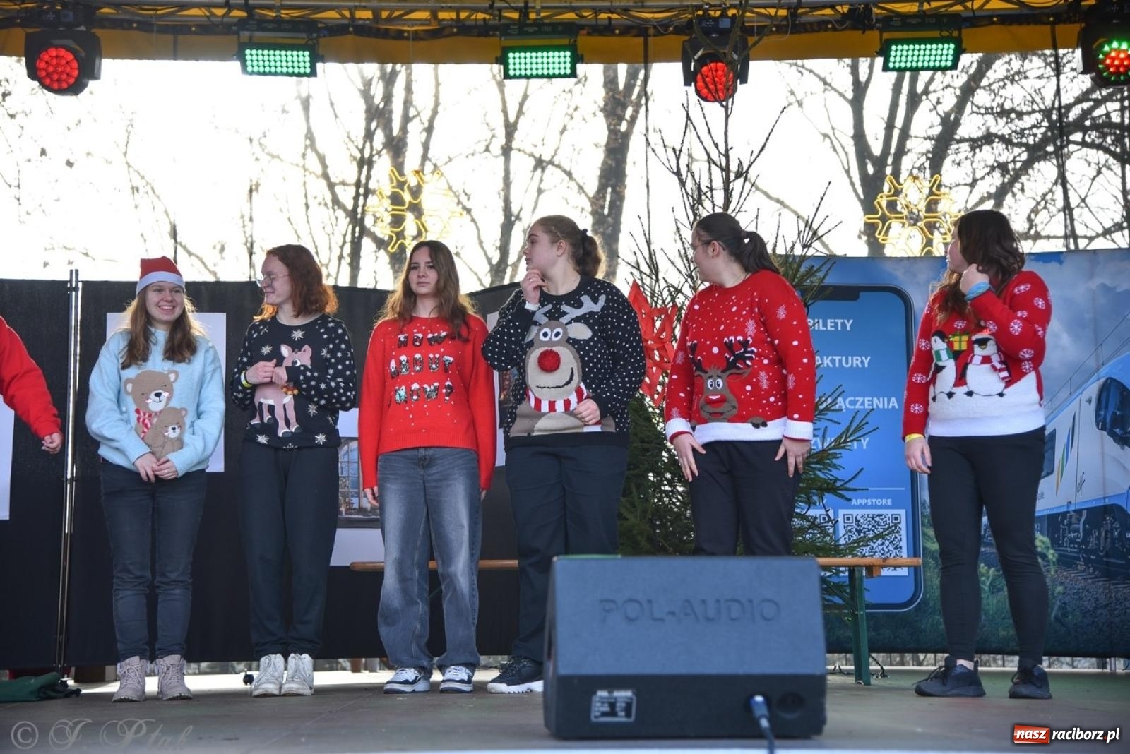 Zdjęcie w galerii na portalu naszraciborz.pl: Bajkowy Zamek Piastowski gościł Pociąg Świątecznych Marzeń [FOTO i WIDEO] wiadomości z regionu