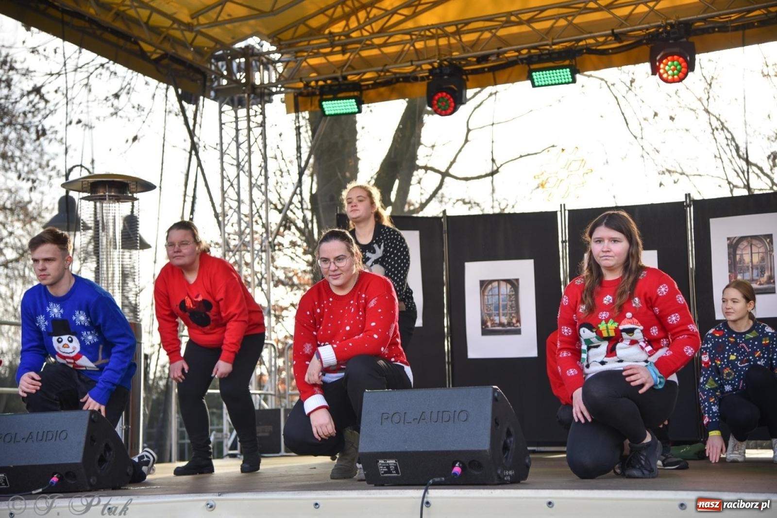 Zdjęcie w galerii na portalu naszraciborz.pl: Bajkowy Zamek Piastowski gościł Pociąg Świątecznych Marzeń [FOTO i WIDEO] wiadomości z regionu