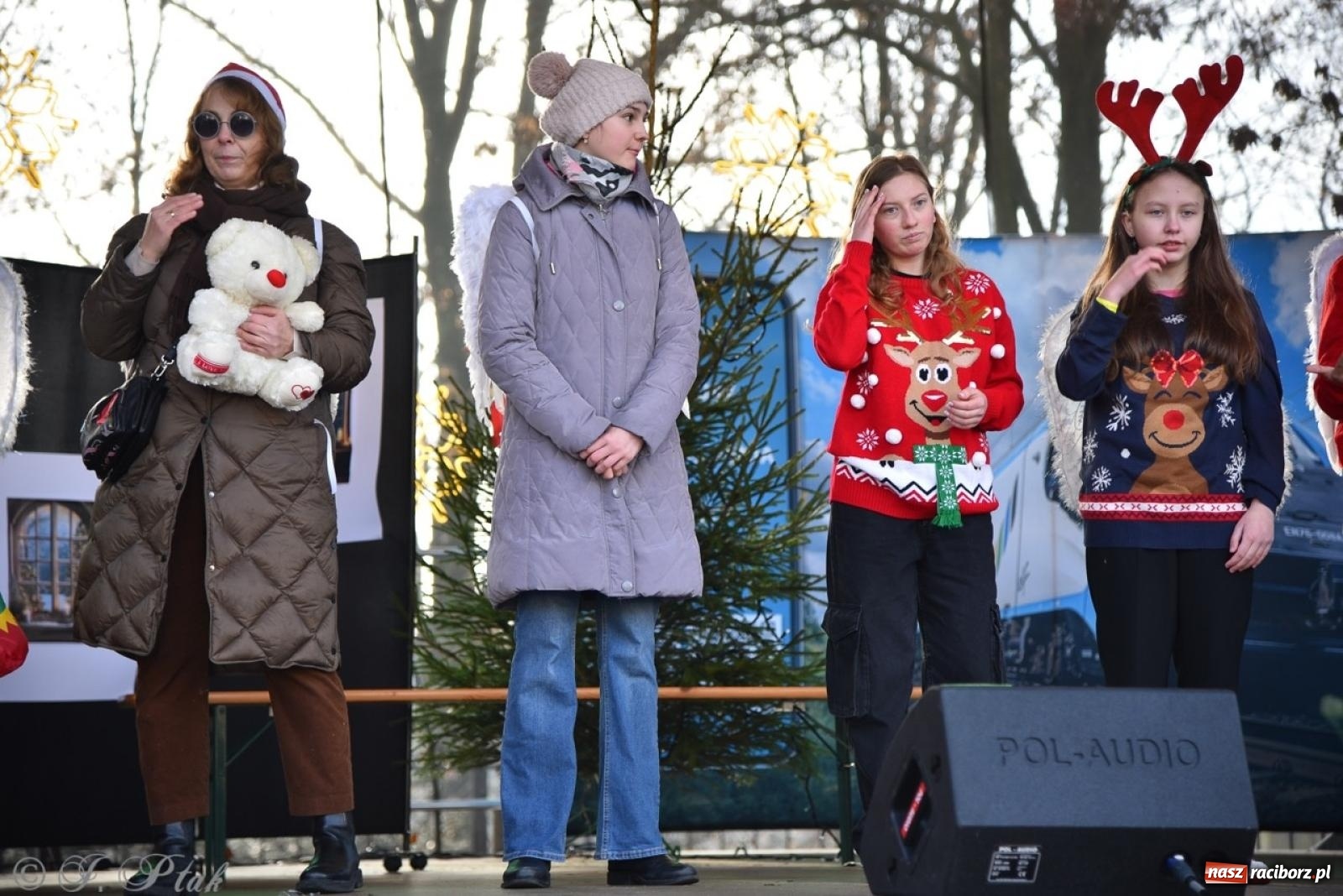 Zdjęcie w galerii na portalu naszraciborz.pl: Bajkowy Zamek Piastowski gościł Pociąg Świątecznych Marzeń [FOTO i WIDEO] wiadomości z regionu