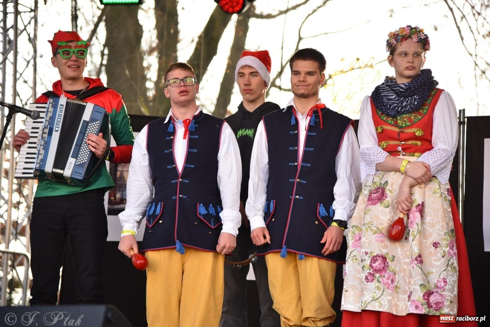 Zdjęcie w galerii na portalu naszraciborz.pl: Bajkowy Zamek Piastowski gościł Pociąg Świątecznych Marzeń [FOTO i WIDEO] wiadomości z regionu