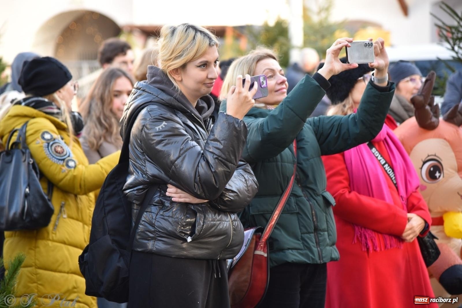 Zdjęcie w galerii na portalu naszraciborz.pl: Bajkowy Zamek Piastowski gościł Pociąg Świątecznych Marzeń [FOTO i WIDEO] wiadomości z regionu