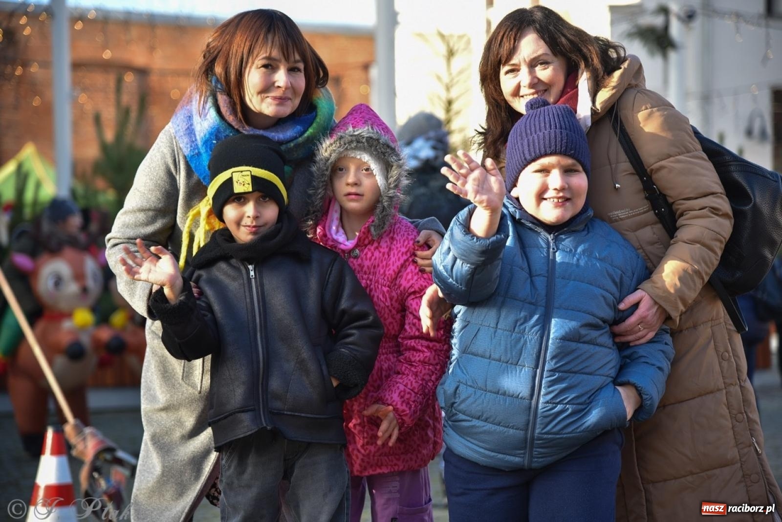 Zdjęcie w galerii na portalu naszraciborz.pl: Bajkowy Zamek Piastowski gościł Pociąg Świątecznych Marzeń [FOTO i WIDEO] wiadomości z regionu