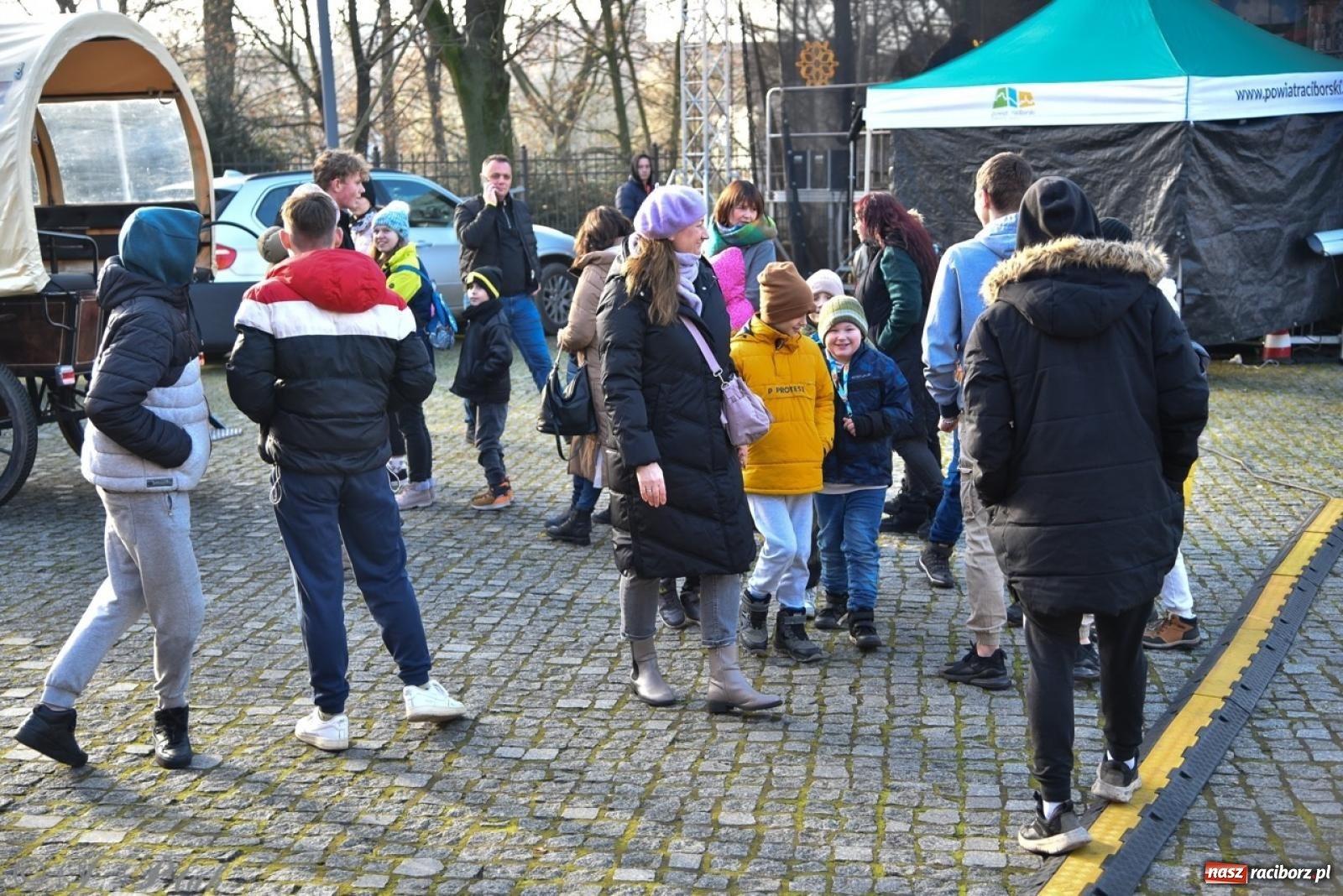 Zdjęcie w galerii na portalu naszraciborz.pl: Bajkowy Zamek Piastowski gościł Pociąg Świątecznych Marzeń [FOTO i WIDEO] wiadomości z regionu