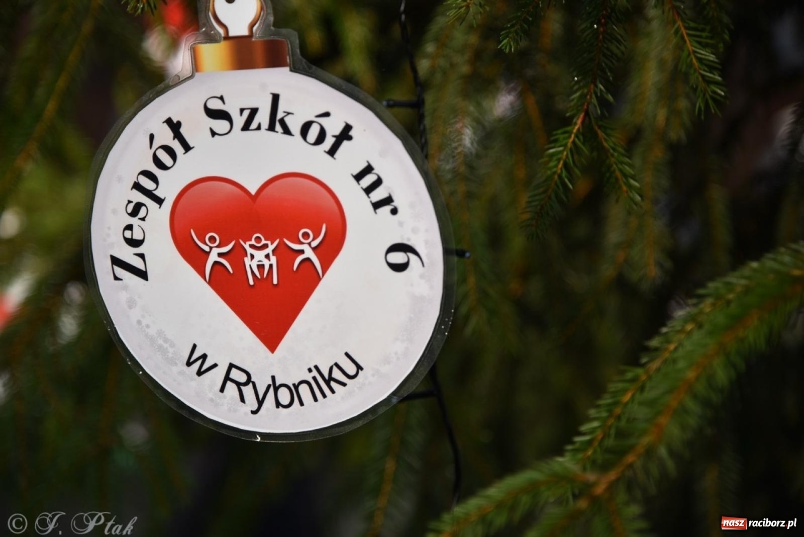 Zdjęcie w galerii na portalu naszraciborz.pl: Bajkowy Zamek Piastowski gościł Pociąg Świątecznych Marzeń [FOTO i WIDEO] wiadomości z regionu