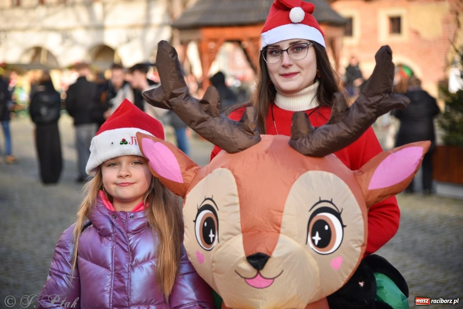 Zdjęcie w galerii na portalu naszraciborz.pl: Bajkowy Zamek Piastowski gościł Pociąg Świątecznych Marzeń [FOTO i WIDEO] wiadomości z regionu