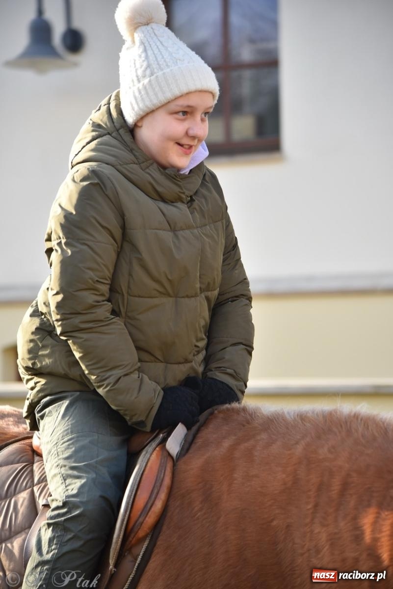 Zdjęcie w galerii na portalu naszraciborz.pl: Bajkowy Zamek Piastowski gościł Pociąg Świątecznych Marzeń [FOTO i WIDEO] wiadomości z regionu
