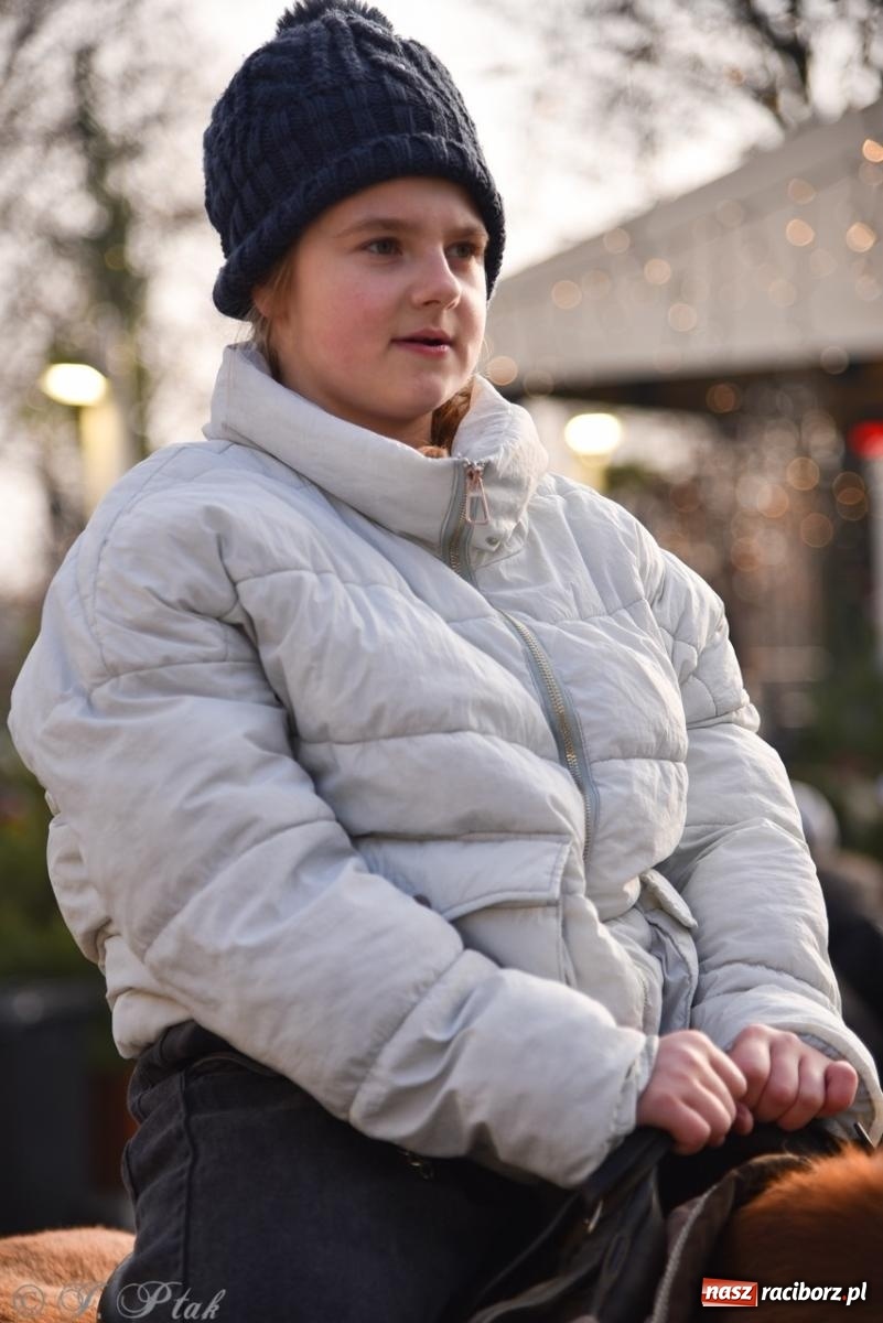 Zdjęcie w galerii na portalu naszraciborz.pl: Bajkowy Zamek Piastowski gościł Pociąg Świątecznych Marzeń [FOTO i WIDEO] wiadomości z regionu