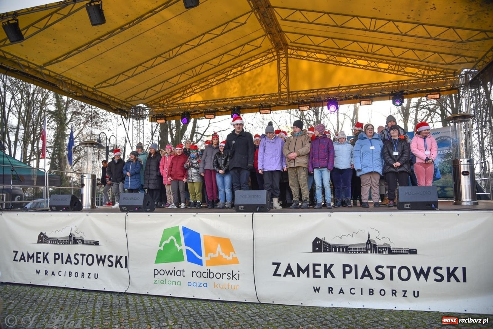 Zdjęcie w galerii na portalu naszraciborz.pl: Bajkowy Zamek Piastowski gościł Pociąg Świątecznych Marzeń [FOTO i WIDEO] wiadomości z regionu