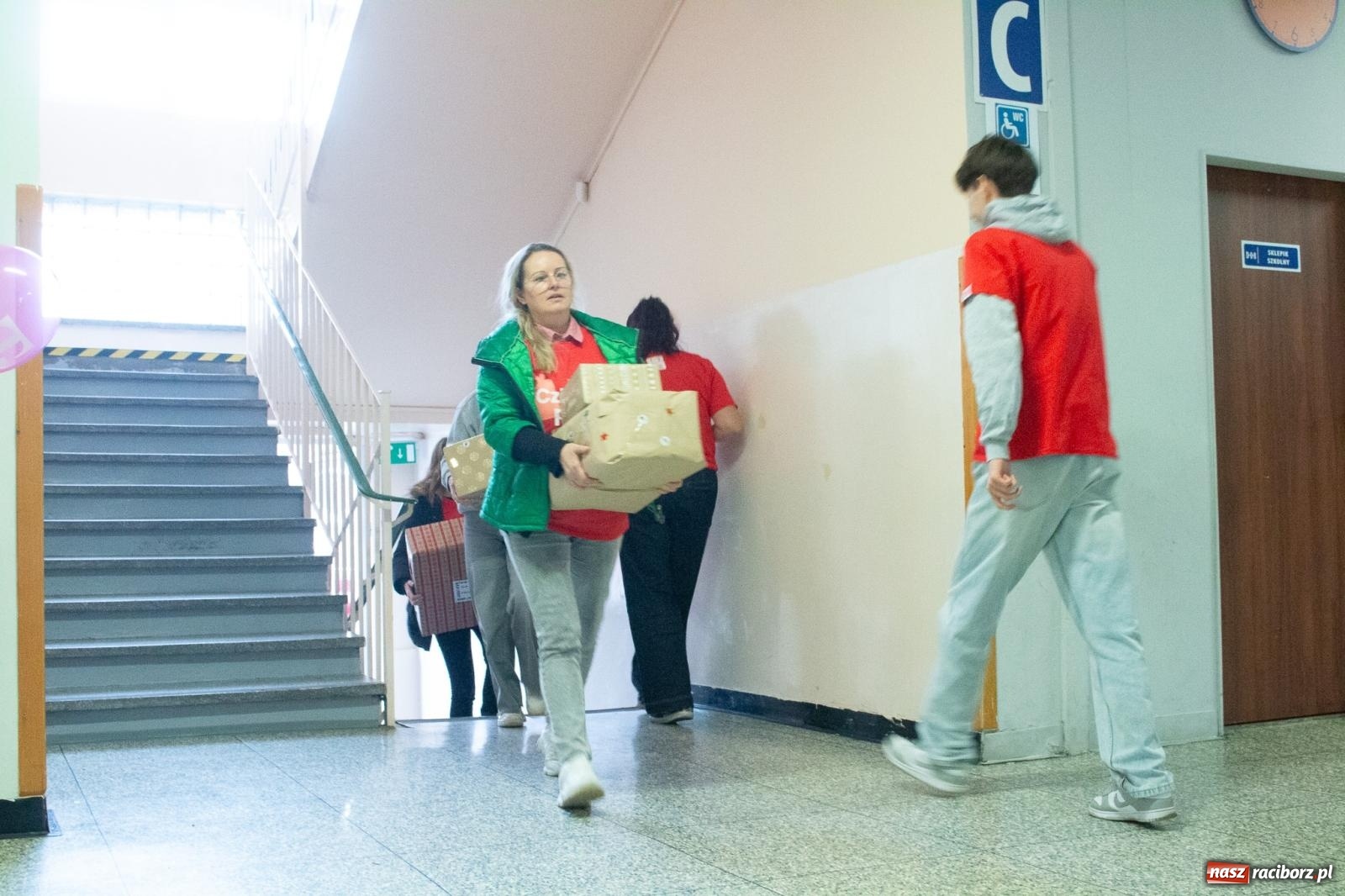 Zdjęcie w galerii na portalu naszraciborz.pl: Weekend Cudów Szlachetnej Paczki w Raciborzu – 26 rodzin otrzymało pomoc wiadomości z regionu