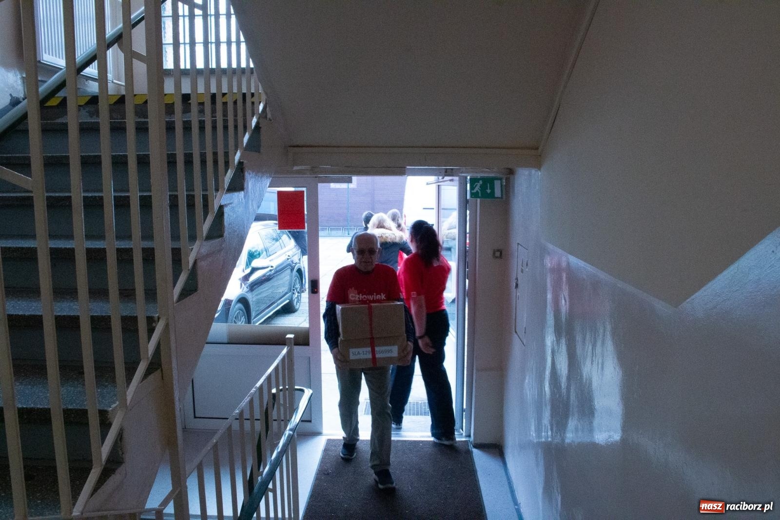 Zdjęcie w galerii na portalu naszraciborz.pl: Weekend Cudów Szlachetnej Paczki w Raciborzu – 26 rodzin otrzymało pomoc wiadomości z regionu