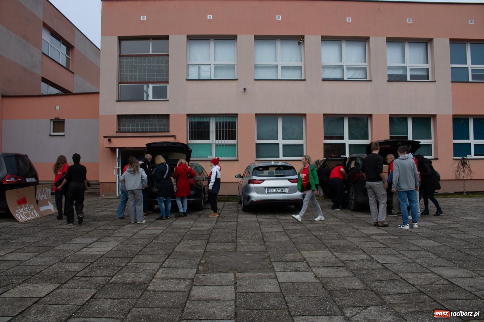 Zdjęcie w galerii na portalu naszraciborz.pl: Weekend Cudów Szlachetnej Paczki w Raciborzu – 26 rodzin otrzymało pomoc wiadomości z regionu