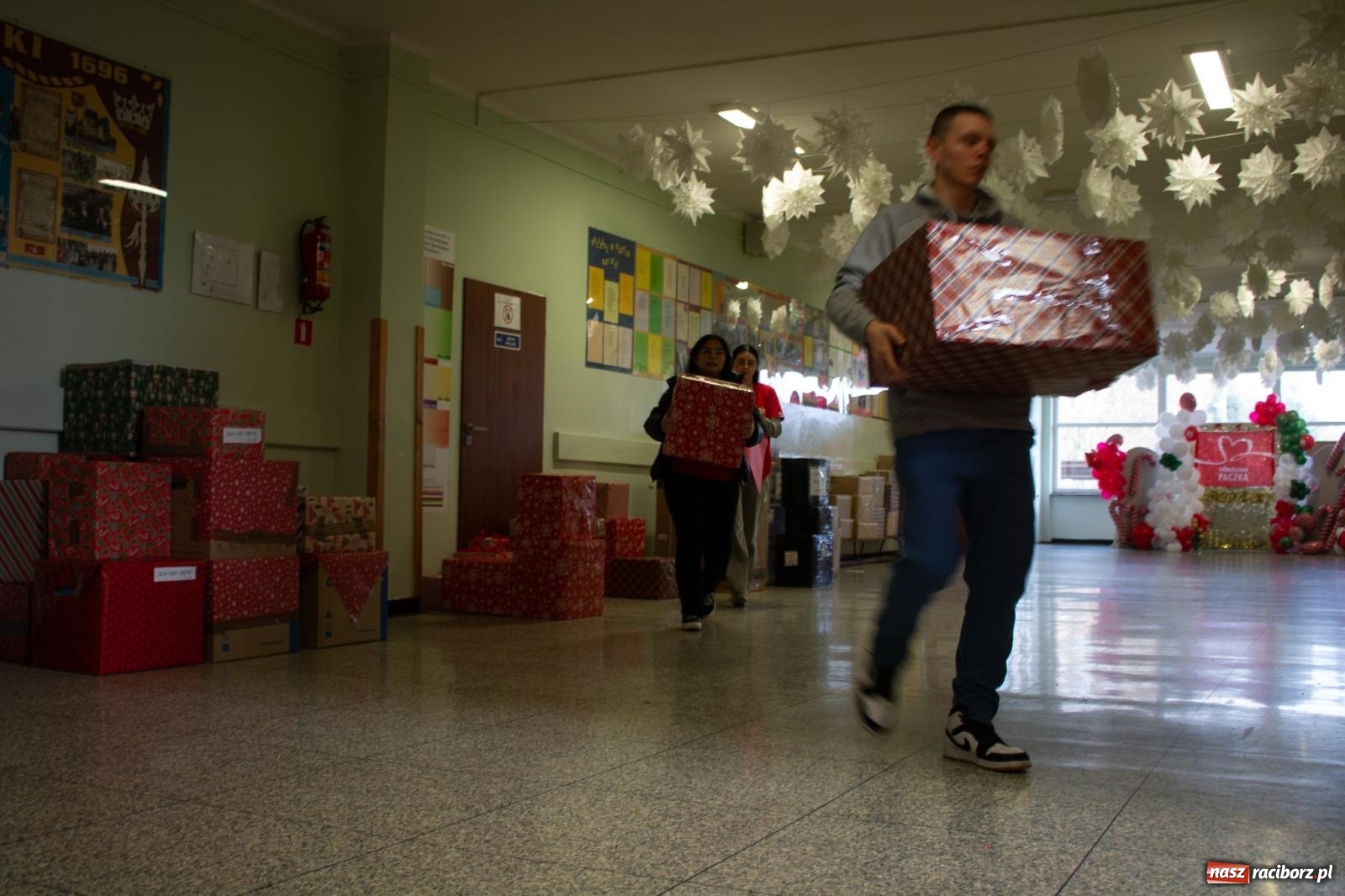 Zdjęcie w galerii na portalu naszraciborz.pl: Weekend Cudów Szlachetnej Paczki w Raciborzu – 26 rodzin otrzymało pomoc wiadomości z regionu