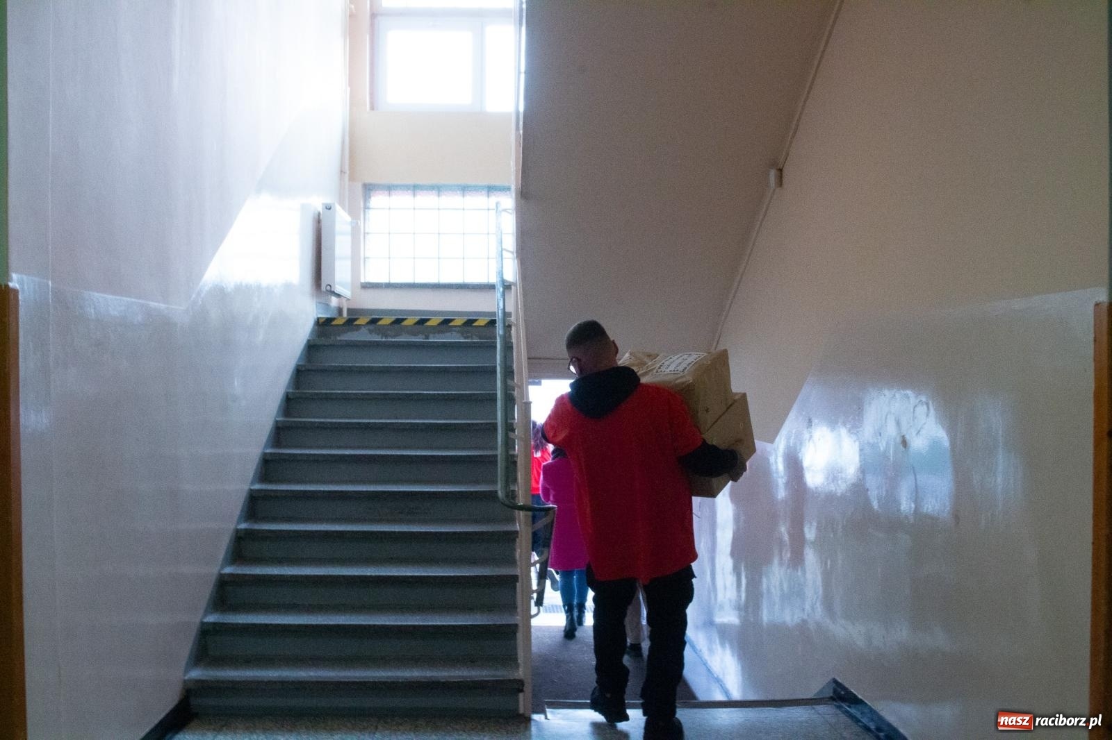 Zdjęcie w galerii na portalu naszraciborz.pl: Weekend Cudów Szlachetnej Paczki w Raciborzu – 26 rodzin otrzymało pomoc wiadomości z regionu