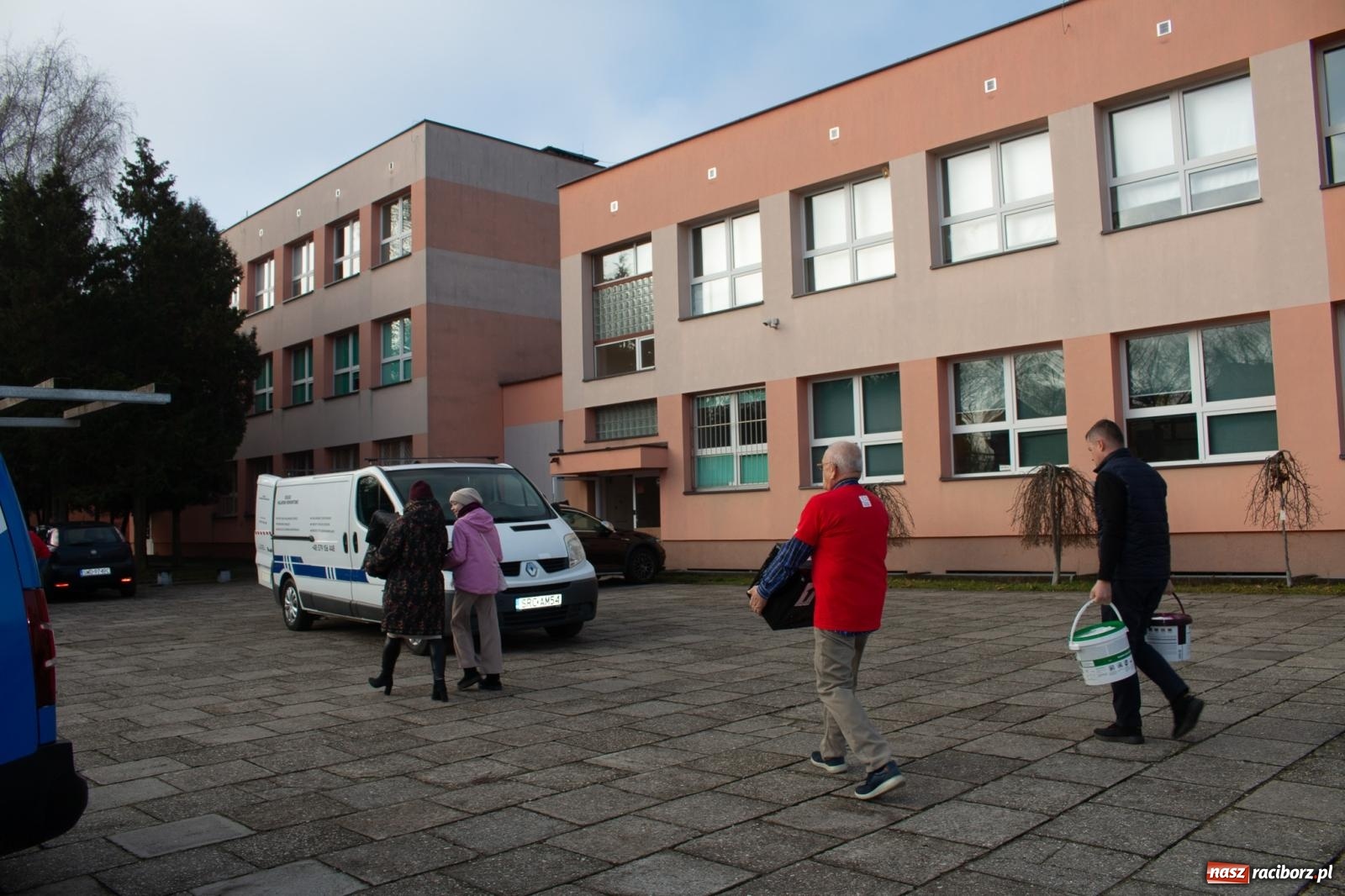 Zdjęcie w galerii na portalu naszraciborz.pl: Weekend Cudów Szlachetnej Paczki w Raciborzu – 26 rodzin otrzymało pomoc wiadomości z regionu