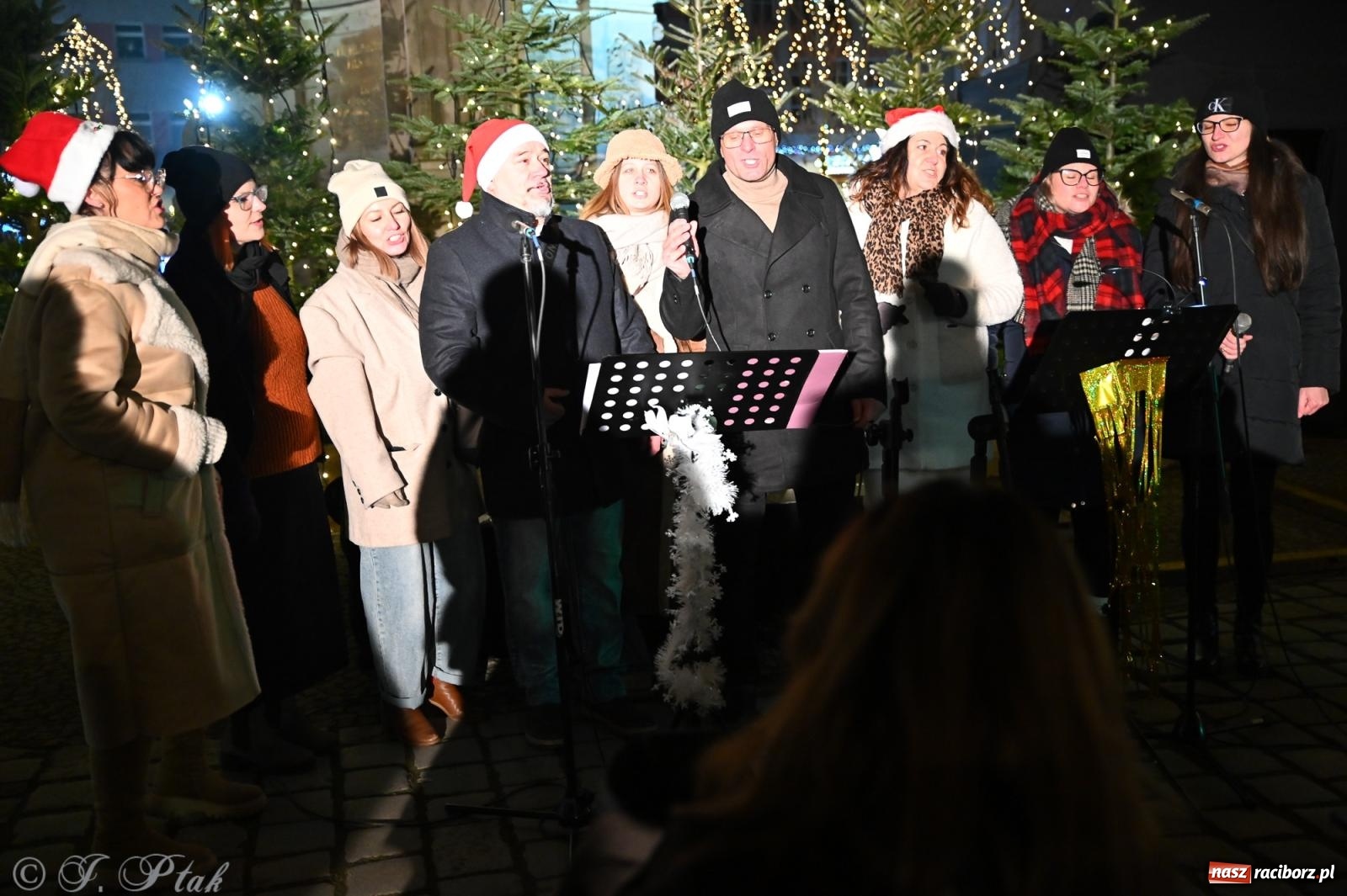 Zdjęcie w galerii na portalu naszraciborz.pl: Perspektywa. Muzyka i atrakcje na raciborskim rynku wiadomości z regionu