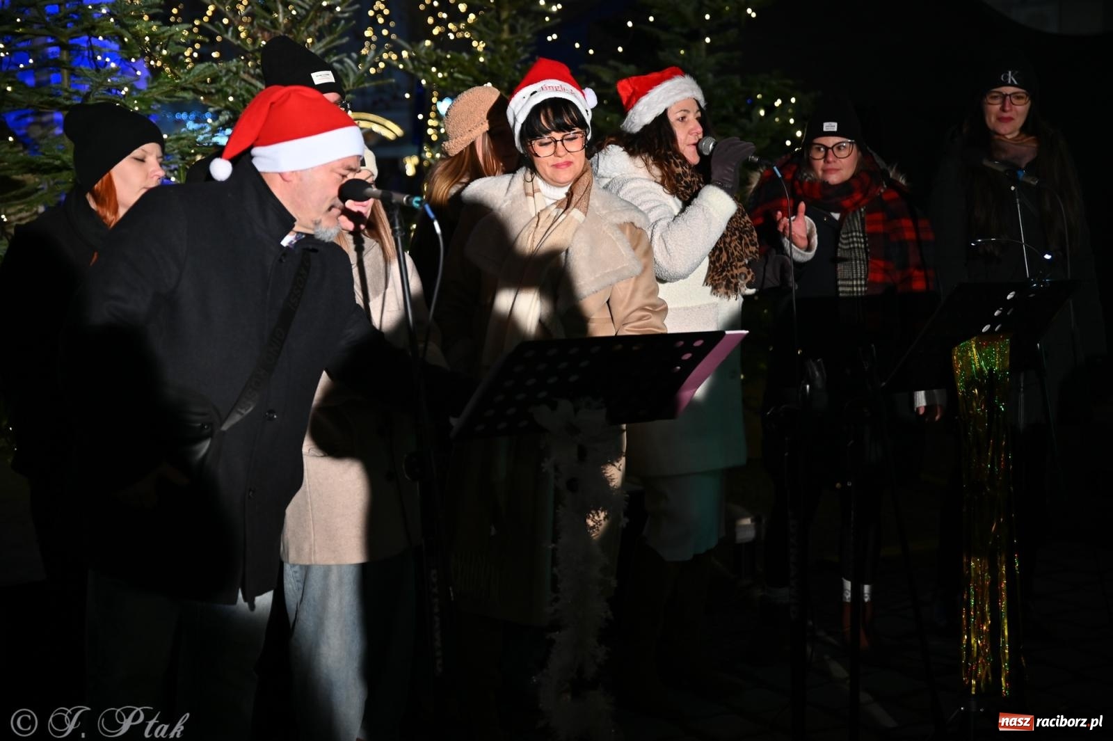 Zdjęcie w galerii na portalu naszraciborz.pl: Perspektywa. Muzyka i atrakcje na raciborskim rynku wiadomości z regionu