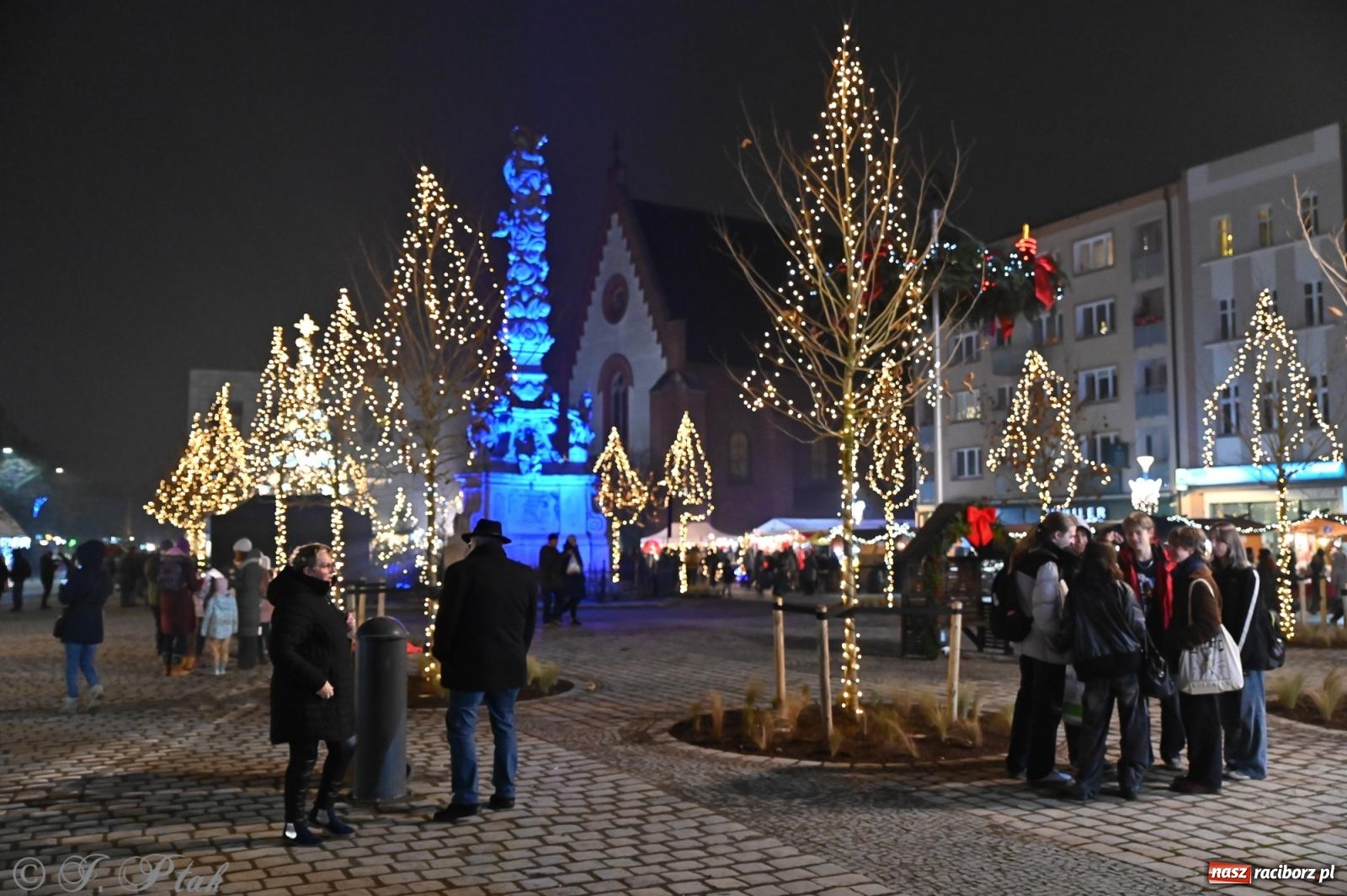 Zdjęcie w galerii na portalu naszraciborz.pl: Perspektywa. Muzyka i atrakcje na raciborskim rynku wiadomości z regionu