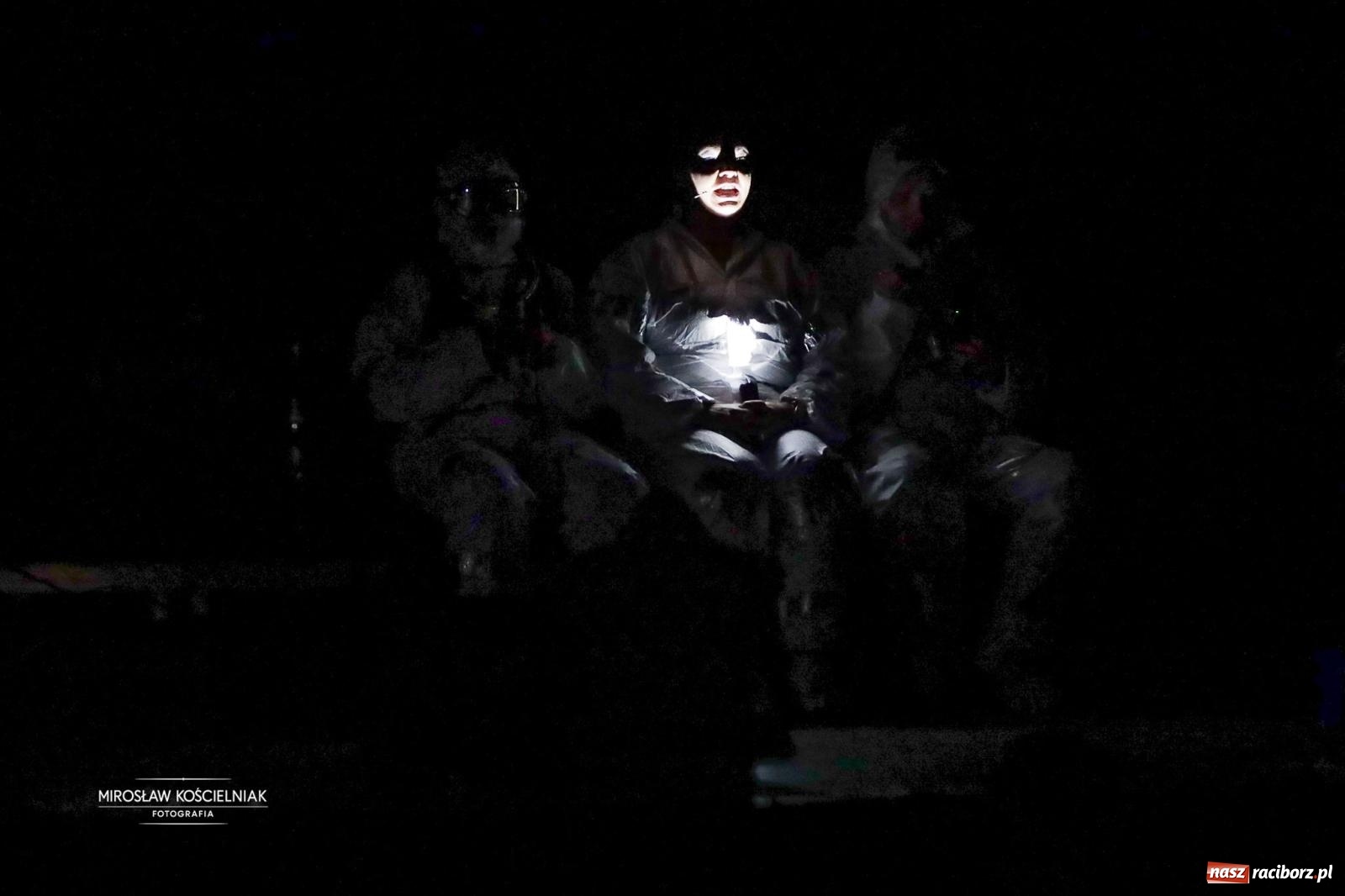 Zdjęcie w galerii na portalu naszraciborz.pl: Pełna widownia i wspólna energia. Gwiazdka Serc po raz 22. w Raciborskim Centrum Kultury [FOTO i WIDEO 2] wiadomości z regionu