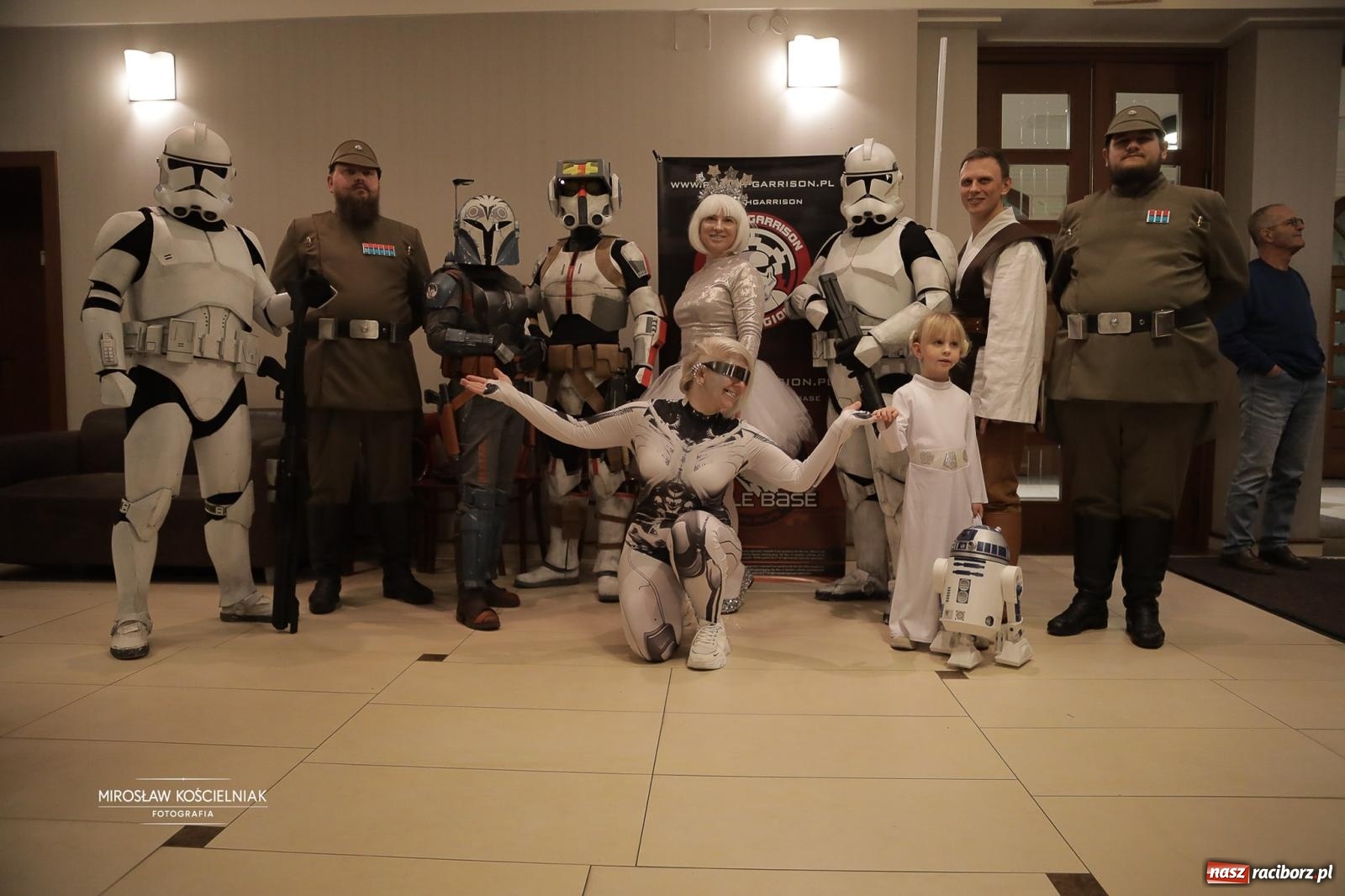 Zdjęcie w galerii na portalu naszraciborz.pl: Pełna widownia i wspólna energia. Gwiazdka Serc po raz 22. w Raciborskim Centrum Kultury [FOTO i WIDEO 2] wiadomości z regionu