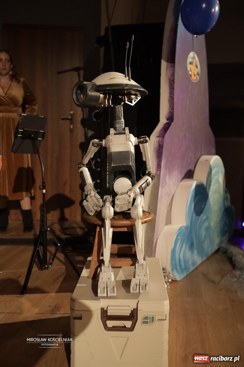 Zdjęcie w galerii na portalu naszraciborz.pl: Pełna widownia i wspólna energia. Gwiazdka Serc po raz 22. w Raciborskim Centrum Kultury [FOTO i WIDEO 2] wiadomości z regionu