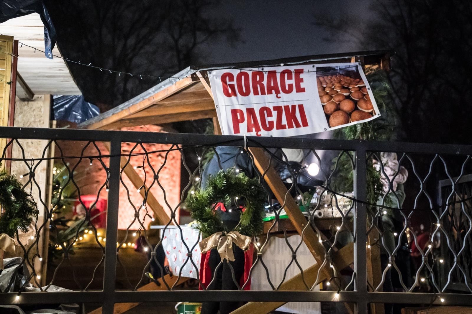 Zdjęcie w galerii na portalu naszraciborz.pl: Bajkowy zamek w świątecznej odsłonie. Sobota pełna magii, w niedzielę kolejne atrakcje [FOTO] wiadomości z regionu