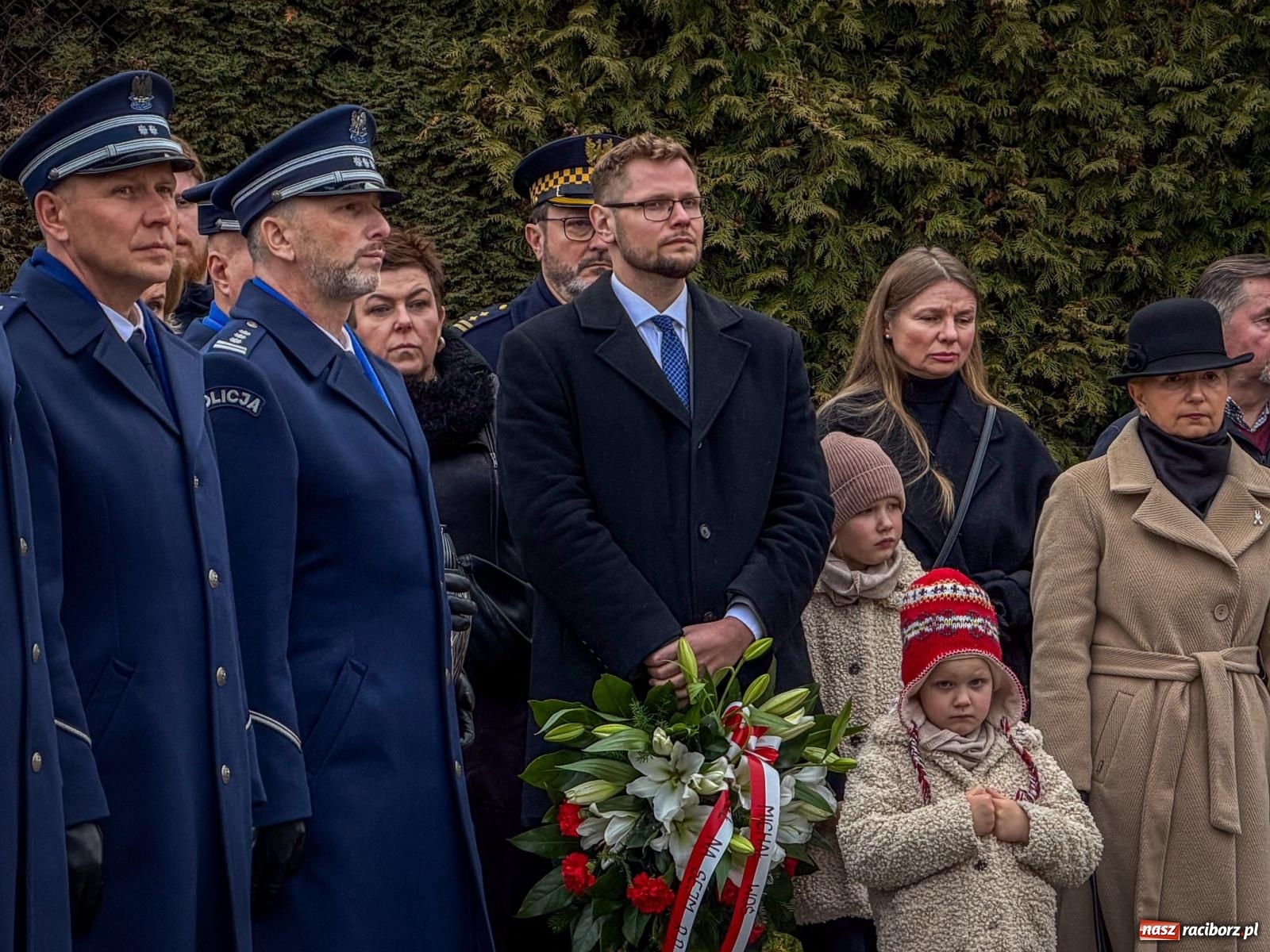 Zdjęcie w galerii na portalu naszraciborz.pl: W Brzeziu upamiętniono polskich policjantów – ofiary zbrodni katyńskiej [FOTO i WIDEO] wiadomości z regionu