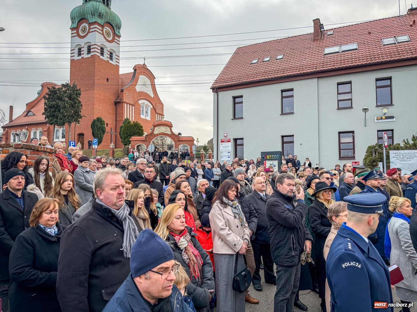 Zdjęcie w galerii na portalu naszraciborz.pl: W Brzeziu upamiętniono polskich policjantów – ofiary zbrodni katyńskiej [FOTO i WIDEO] wiadomości z regionu