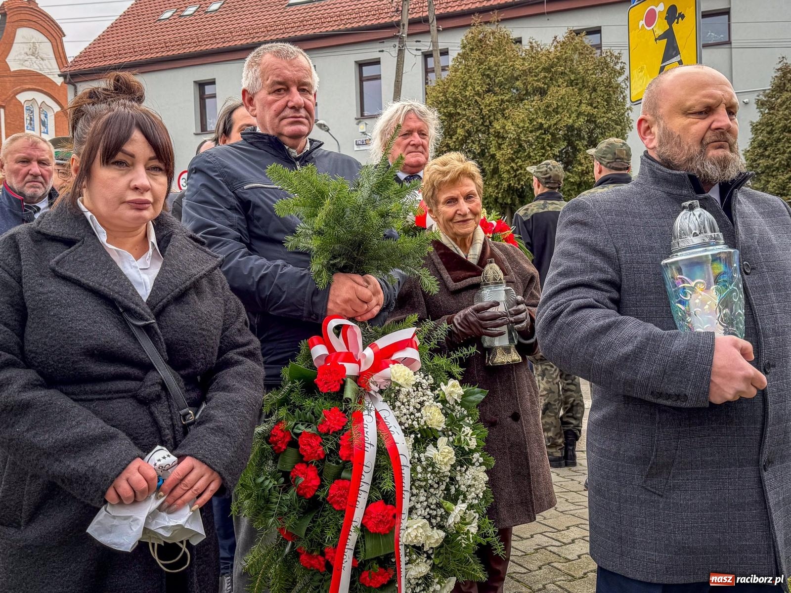 Zdjęcie w galerii na portalu naszraciborz.pl: W Brzeziu upamiętniono polskich policjantów – ofiary zbrodni katyńskiej [FOTO i WIDEO] wiadomości z regionu
