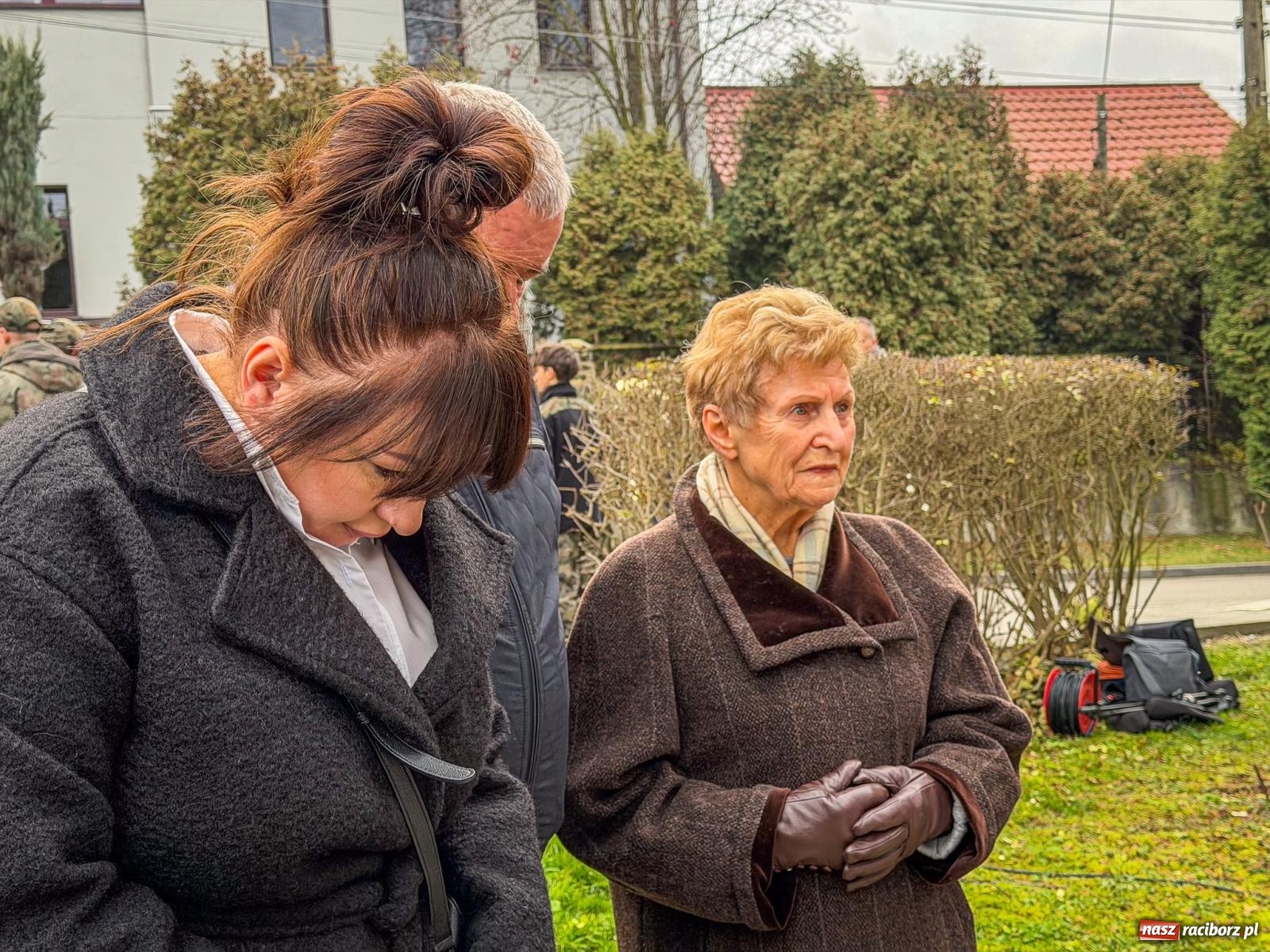 Zdjęcie w galerii na portalu naszraciborz.pl: W Brzeziu upamiętniono polskich policjantów – ofiary zbrodni katyńskiej [FOTO i WIDEO] wiadomości z regionu