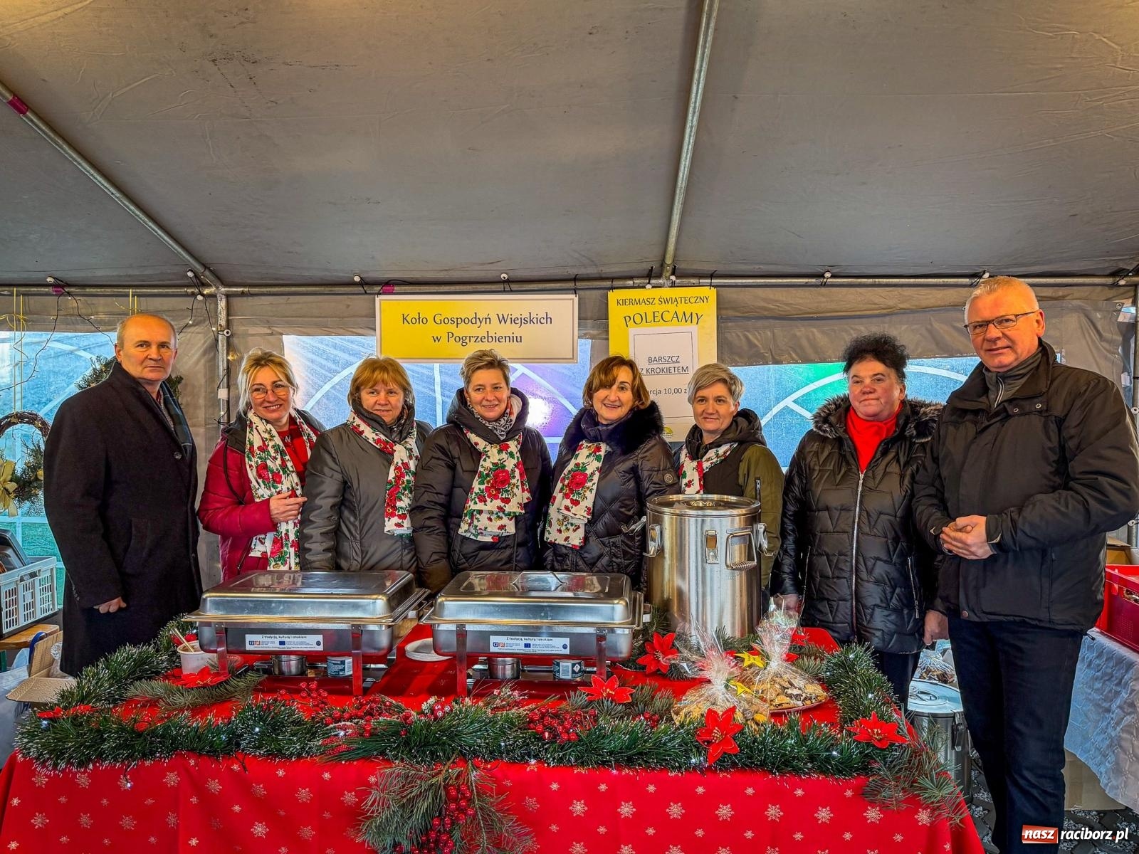 Zdjęcie w galerii na portalu naszraciborz.pl: Kiermasz świąteczny w Kornowacu w nowej przestrzeni i z nową oprawą [FOTO i WIDEO] wiadomości z regionu