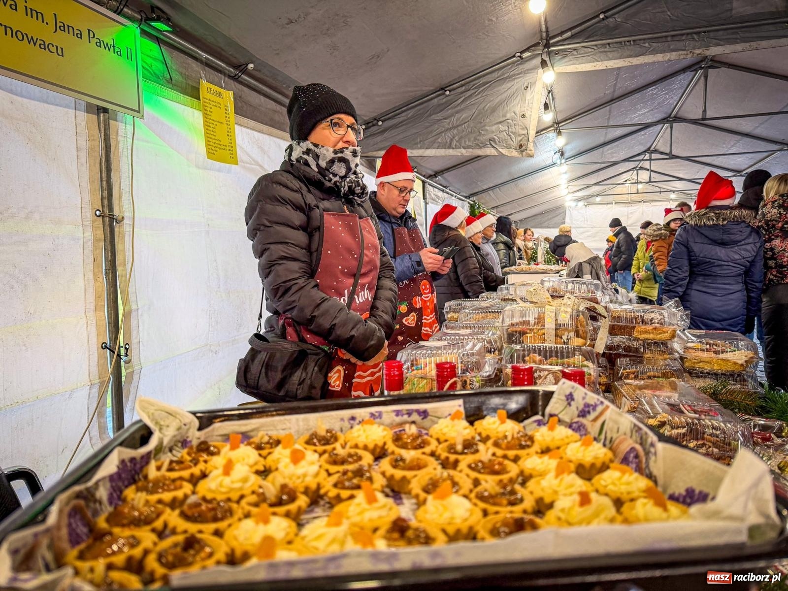 Zdjęcie w galerii na portalu naszraciborz.pl: Kiermasz świąteczny w Kornowacu w nowej przestrzeni i z nową oprawą [FOTO i WIDEO] wiadomości z regionu