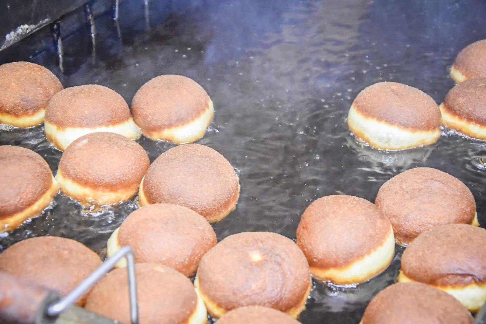 Zdjęcie w galerii na portalu naszraciborz.pl: Prawdziwe oblężenie Zamku Piastowskiego. Bajkowy Zamek 2025 zakończony z rozmachem [FOTO i WIDEO] wiadomości z regionu
