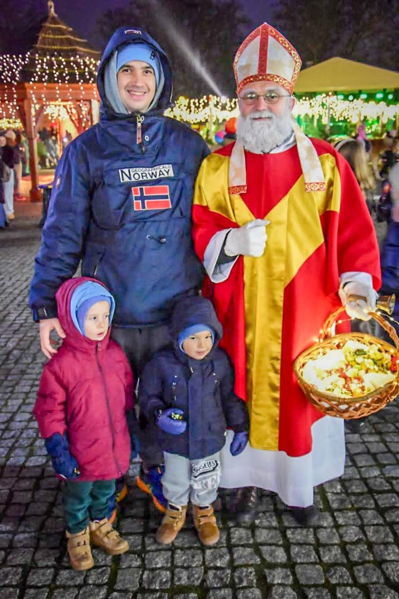Zdjęcie w galerii na portalu naszraciborz.pl: Prawdziwe oblężenie Zamku Piastowskiego. Bajkowy Zamek 2025 zakończony z rozmachem [FOTO i WIDEO] wiadomości z regionu