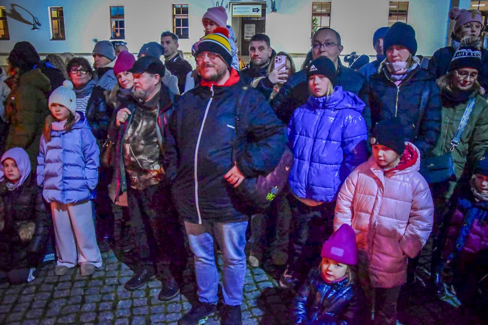 Zdjęcie w galerii na portalu naszraciborz.pl: Prawdziwe oblężenie Zamku Piastowskiego. Bajkowy Zamek 2025 zakończony z rozmachem [FOTO i WIDEO] wiadomości z regionu