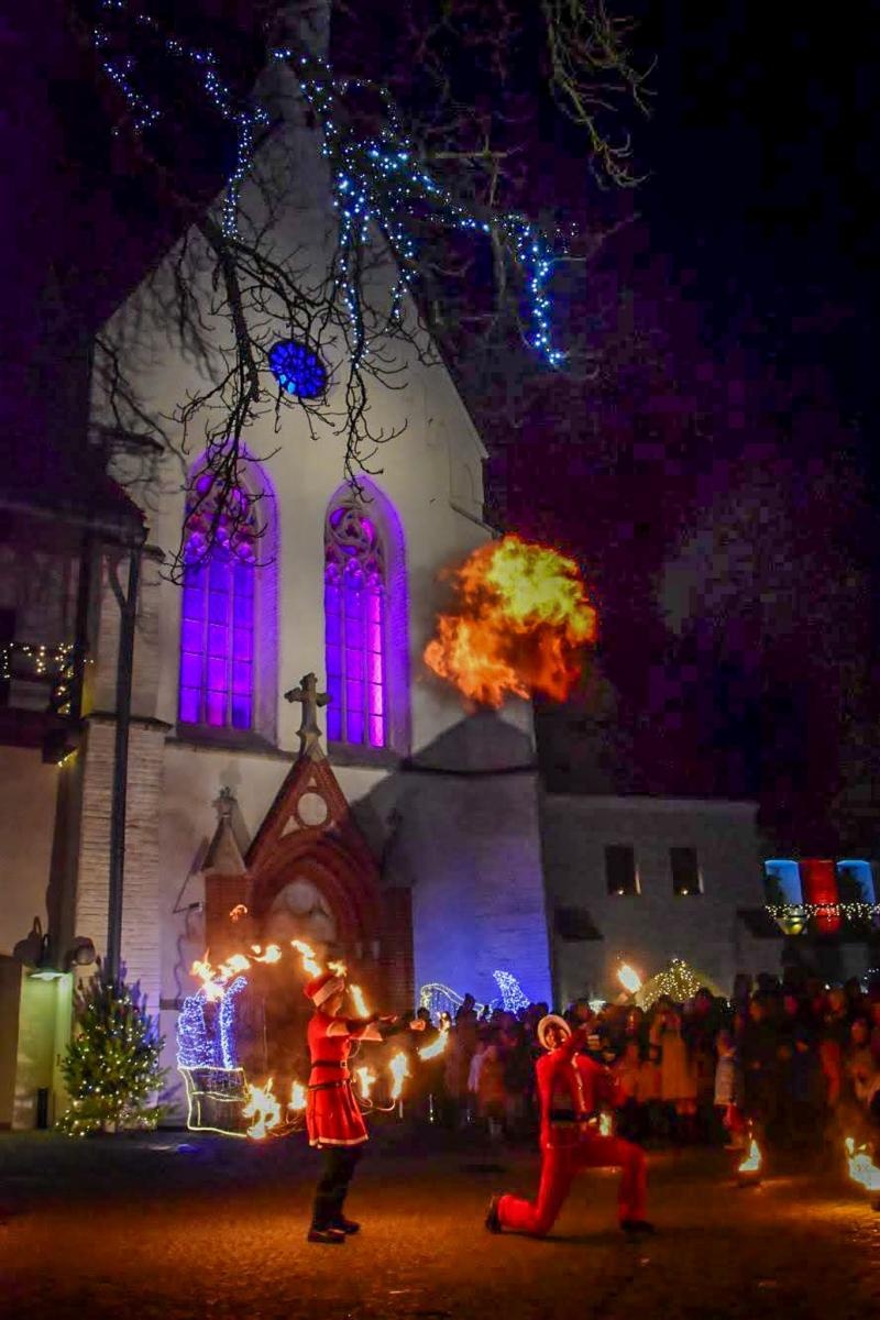 Zdjęcie w galerii na portalu naszraciborz.pl: Prawdziwe oblężenie Zamku Piastowskiego. Bajkowy Zamek 2025 zakończony z rozmachem [FOTO i WIDEO] wiadomości z regionu