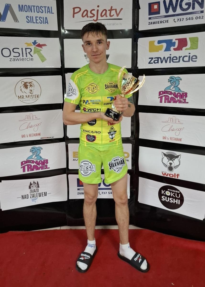 Zdjęcie w galerii na portalu naszraciborz.pl: Debiuty zawodników z Raciborza na gali Silesian MMA 24 w Zawierciu wiadomości z regionu