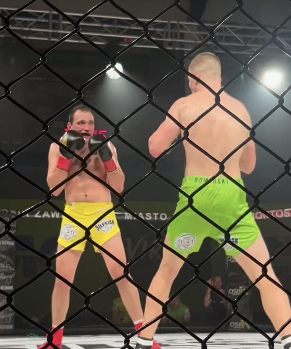 Zdjęcie w galerii na portalu naszraciborz.pl: Debiuty zawodników z Raciborza na gali Silesian MMA 24 w Zawierciu wiadomości z regionu