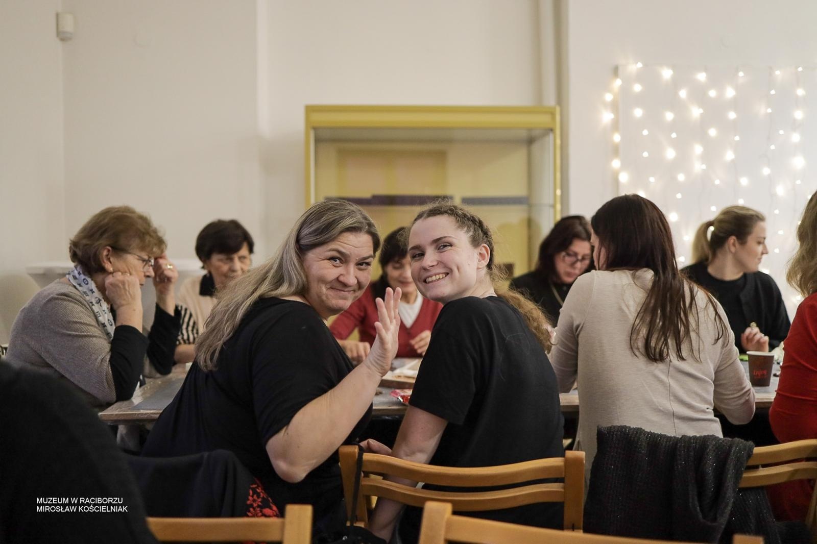 Zdjęcie w galerii na portalu naszraciborz.pl: Warsztaty pieczenia pierników w Raciborzu i Hulczynie zakończyły projekt polsko-czeski wiadomości z regionu