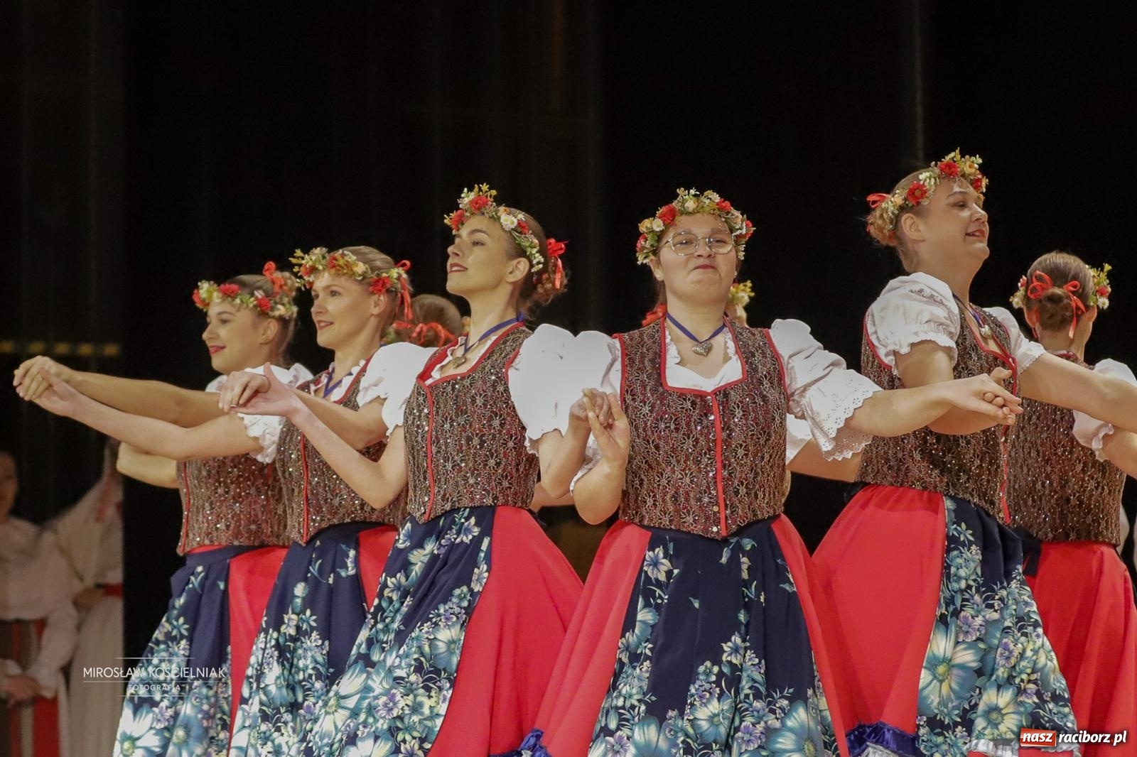 Zdjęcie w galerii na portalu naszraciborz.pl: Rekordowe wsparcie dla Stasia. Koncert charytatywny Stowarzyszenia Źródło w RCK wiadomości z regionu