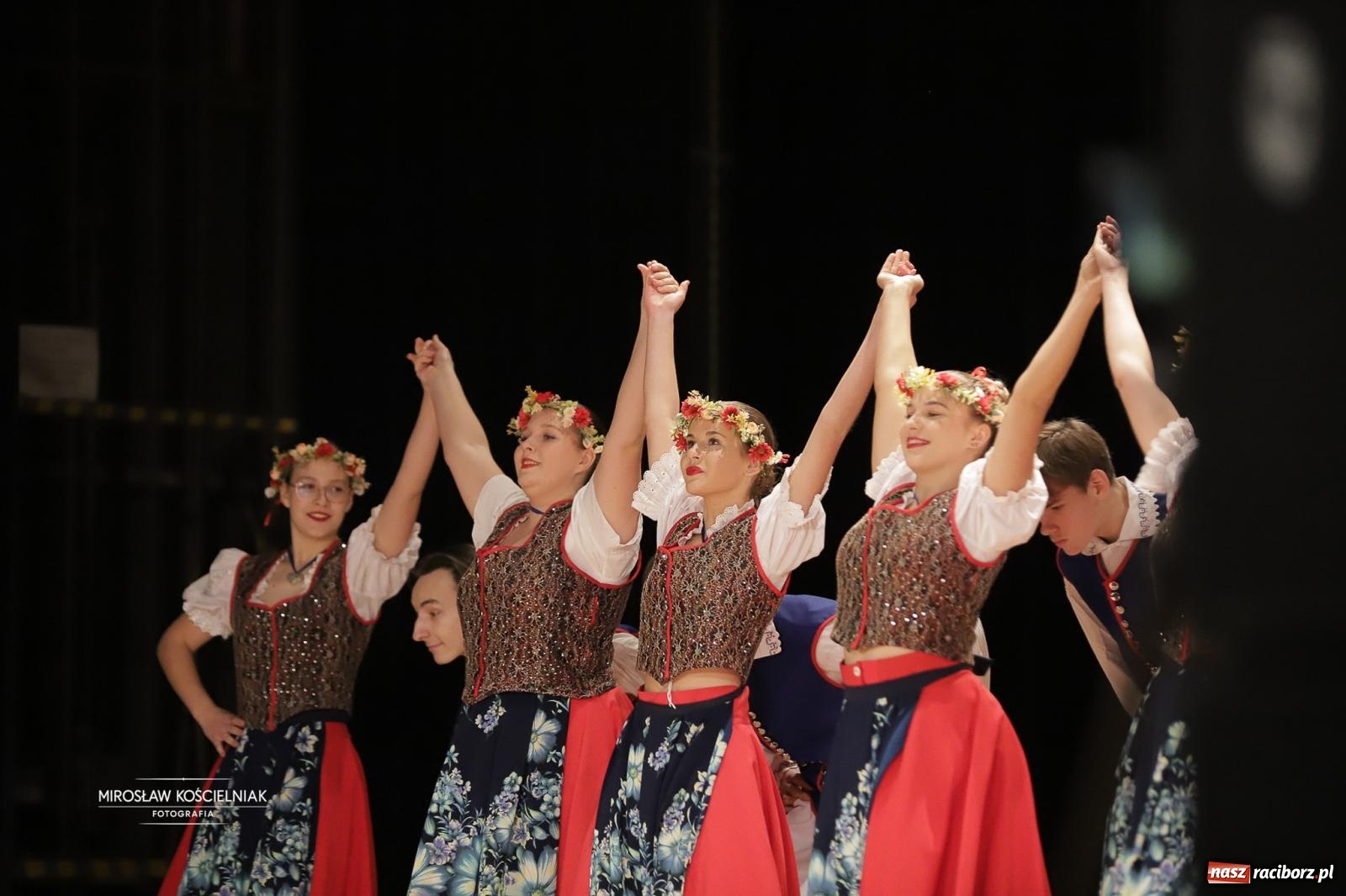 Zdjęcie w galerii na portalu naszraciborz.pl: Rekordowe wsparcie dla Stasia. Koncert charytatywny Stowarzyszenia Źródło w RCK wiadomości z regionu