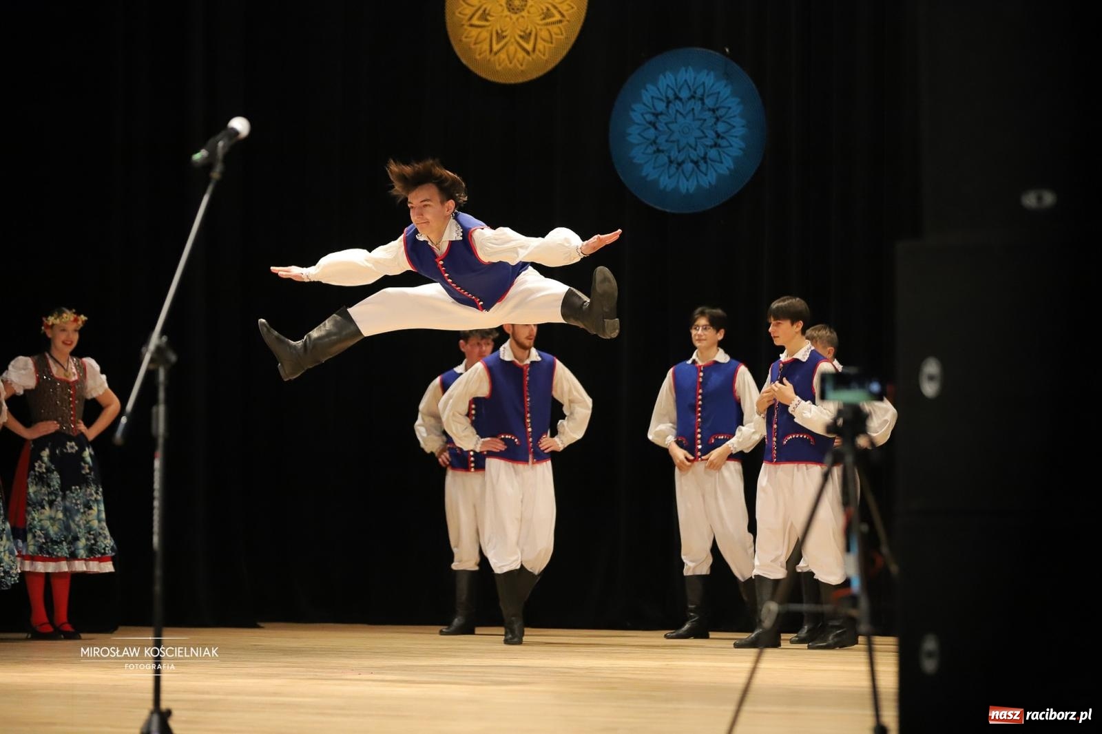 Zdjęcie w galerii na portalu naszraciborz.pl: Rekordowe wsparcie dla Stasia. Koncert charytatywny Stowarzyszenia Źródło w RCK wiadomości z regionu